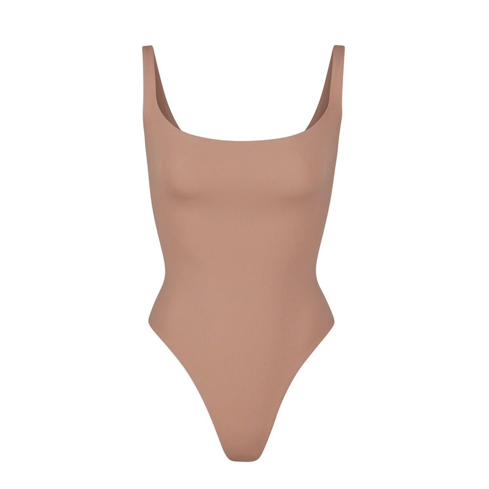 SKIMS FITS EVERYBODY SQUARE NECK BODYSUIT size large new with tags!